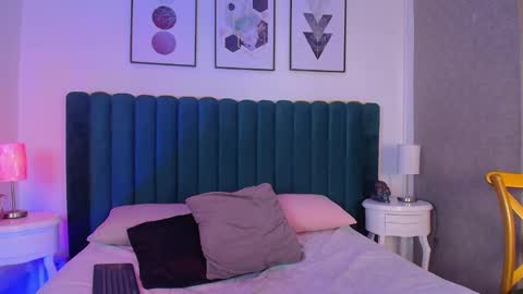 Karina online show from 29, 1, 2025