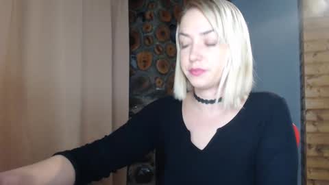 Snapshot of karina_fun chatting on 16, 1, 2025 karina online show from 16, 1, 2025