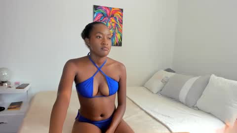 Snapshot of karina_lopez7 chatting on 16, 1, 2025 karina_lopez7 online show from 16, 1, 2025