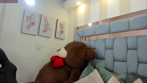 Snapshot of karina_mason chatting on 12, 5, 2026 Karina online show from 12, 5, 2026