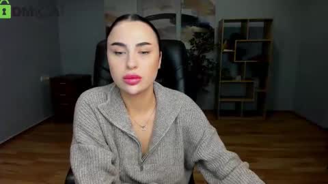 Karina Nolan online show from 19, 11, 2025