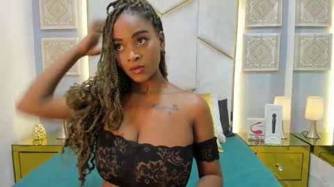 karinaacox online show from 1, 3, 2026