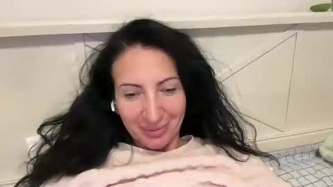 Karina online show from 25, 2, 2026