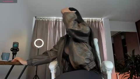 Karin online show from 12, 2, 2026