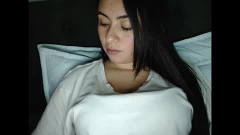 Karla Giraldo online show from 9, 10, 2025