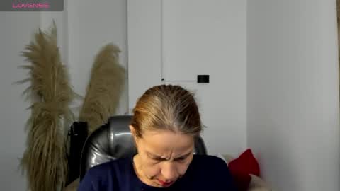 KARLYE online show from 1, 4, 2026