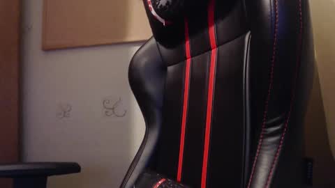 Karol  online show from 2, 11, 2025