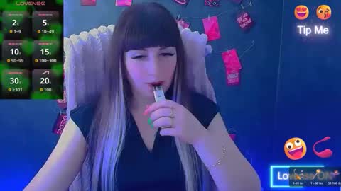 Caroline online show from 15, 5, 2026