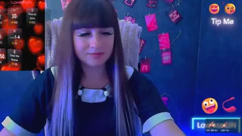 Snapshot of karolina_mia chatting on 16, 6, 2026 Caroline online show from 16, 6, 2026