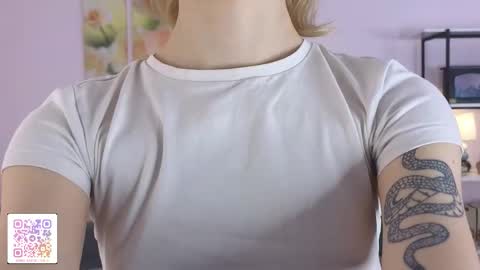 Snapshot of karoline__whitee chatting on 11, 3, 2026 Karoline online show from 11, 3, 2026