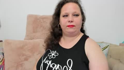 Snapshot of karolinejoyy chatting on 5, 12, 2025 KarolineJoyy online show from 5, 12, 2025