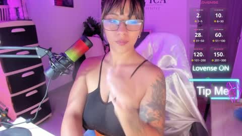 Caro online show from 31, 3, 2026