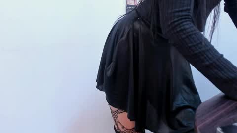 Kasandra Grant online show from 6, 4, 2026