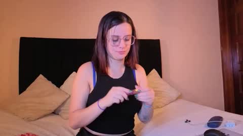 kassandra james online show from 30, 11, 2025