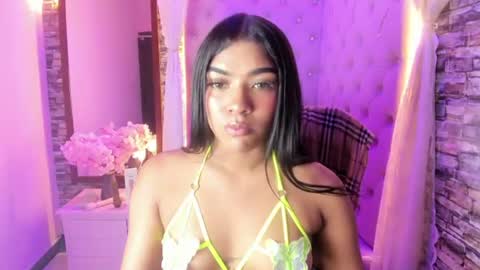 Snapshot of kassy_stone chatting on 5, 7, 2026 kassy Stone online show from 5, 7, 2026