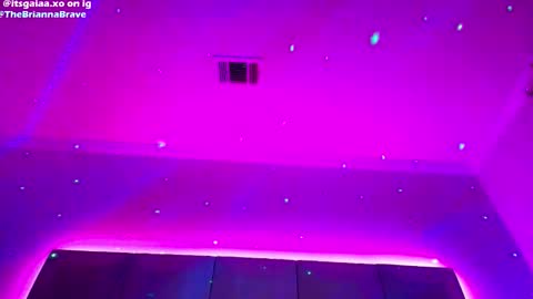 BriannaBrave online show from 16, 3, 2026