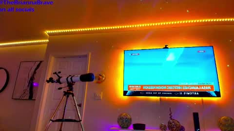 BriannaBrave online show from 2, 4, 2026