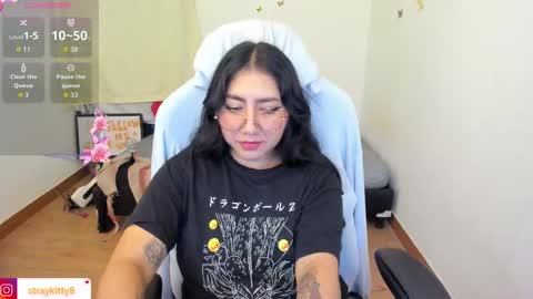 Snapshot of kat_ly_chan chatting on 12, 10, 2025 Kat       online show from 12, 10, 2025