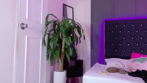 kataaleya__12 online show from 14, 11, 2025