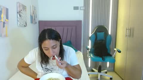 kataleya monet online show from 22, 12, 2024
