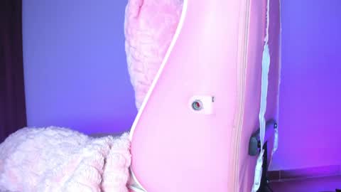 katalinaferreirax online show from 16, 5, 2026