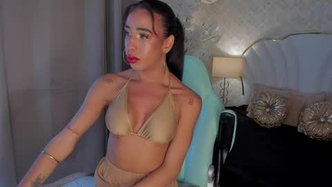 Kata Millants online show from 1, 10, 2025