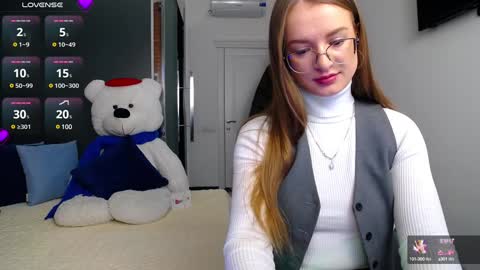 Snapshot of kate_jonson chatting on 5, 12, 2024 .Be kind and gentle with me and I will do my best for you. online show from 5, 12, 2024