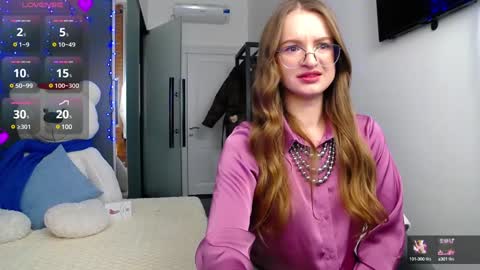 Snapshot of kate_jonson chatting on 9, 12, 2024 .Be kind and gentle with me and I will do my best for you. online show from 9, 12, 2024