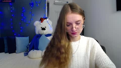 Snapshot of kate_jonson chatting on 18, 12, 2024 .Be kind and gentle with me and I will do my best for you. online show from 18, 12, 2024