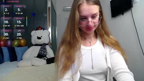 Snapshot of kate_jonson chatting on 13, 2, 2025 .Be kind and gentle with me and I will do my best for you. online show from 13, 2, 2025