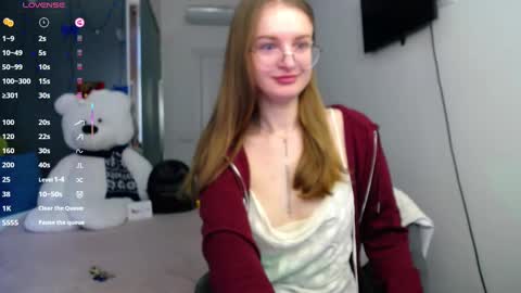 Snapshot of kate_jonson chatting on 6, 3, 2025 .Be kind and gentle with me and I will do my best for you. online show from 6, 3, 2025