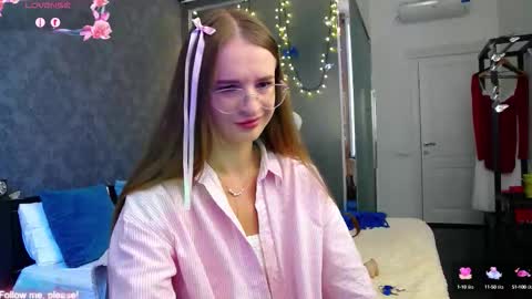 Snapshot of kate_jonson chatting on 22, 9, 2025 .Be kind and gentle with me and I will do my best for you. online show from 22, 9, 2025