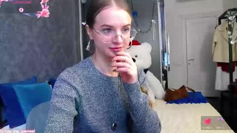 Snapshot of kate_jonson chatting on 29, 9, 2025 .Be kind and gentle with me and I will do my best for you. online show from 29, 9, 2025