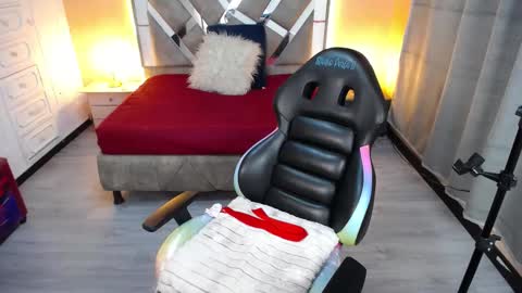 Snapshot of kate_lawrence_ chatting on 26, 2, 2025 kate_lawrence_ online show from 26, 2, 2025