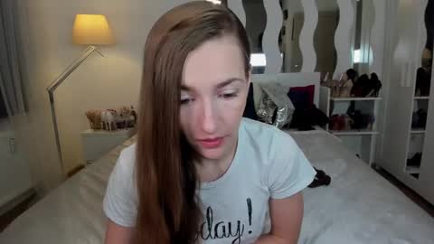 Snapshot of kate_redgar chatting on 27, 2, 2025 kate_redgar online show from 27, 2, 2025