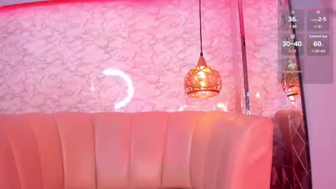 Snapshot of kateleeh_ chatting on 15, 12, 2025 Kate online show from 15, 12, 2025