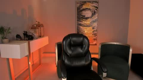 K A T E  online show from 8, 4, 2026