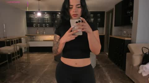 K A T E  online show from 18, 4, 2026