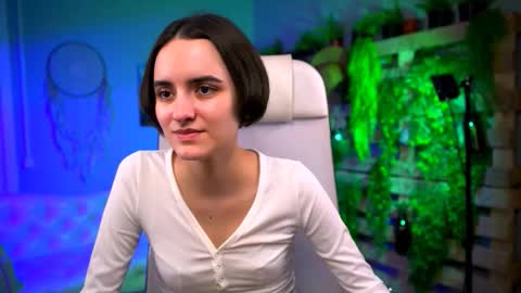 katewillows online show from 2, 3, 2026