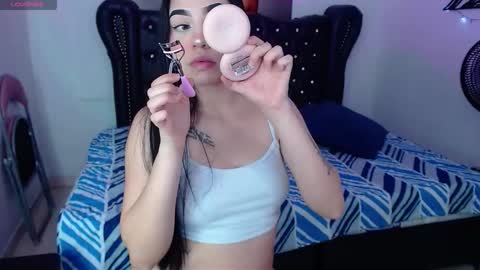 Snapshot of katherine_10 chatting on 17, 9, 2025 katherine_10 online show from 17, 9, 2025
