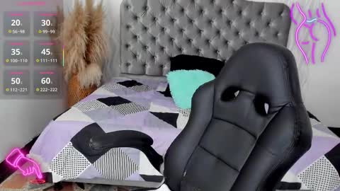 kathh_latorre online show from 8, 11, 2025