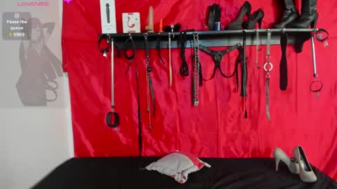 Snapshot of kathia_arnstrong chatting on 27, 2, 2025 Kathia online show from 27, 2, 2025