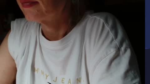 Snapshot of kathleenedwards chatting on 15, 7, 2026 Kathleen online show from 15, 7, 2026