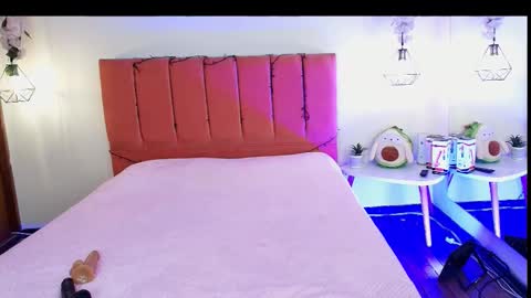 Katy  online show from 16, 12, 2025