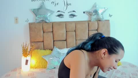 Snapshot of katiacuper chatting on 5, 1, 2025 Katia Cuper online show from 5, 1, 2025