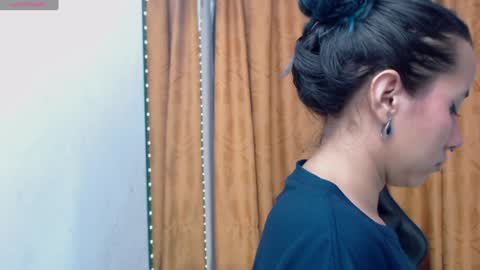 Snapshot of katiacuper chatting on 4, 2, 2025 Katia Cuper online show from 4, 2, 2025