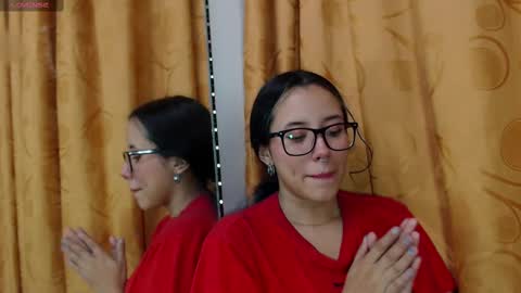 Snapshot of katiacuper chatting on 19, 2, 2025 Katia Cuper online show from 19, 2, 2025