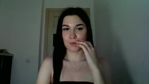 katie_foxi online show from 5, 6, 2026