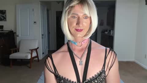 katiebabykitty online show from 18, 4, 2026