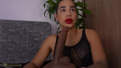 Snapshot of katiecruz_ chatting on 18, 1, 2026 Katie online show from 18, 1, 2026